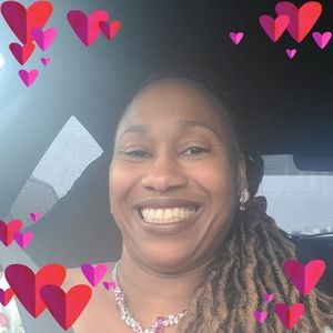 Meet your Posher, Stacy